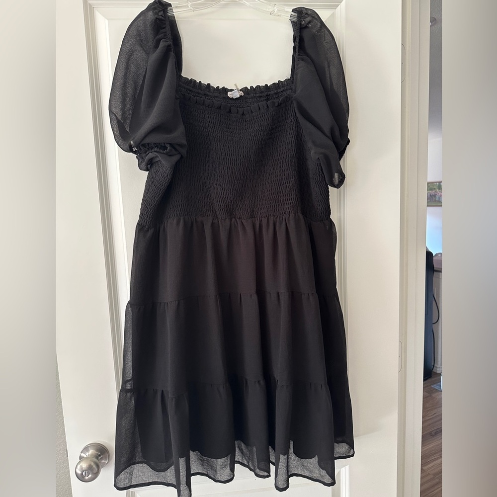 Chic Soul Black Square-Neck Puff-Sleeve Tiered Dress - Picture 2 of 8